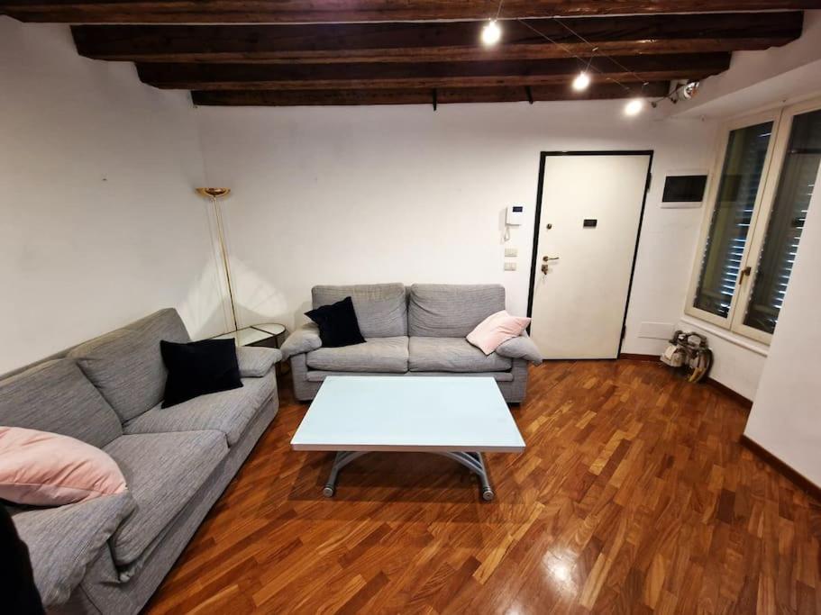 Magnifico Appartamento Ristrutturato ミラノ エクステリア 写真